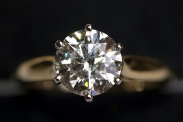 big-diamond-ring